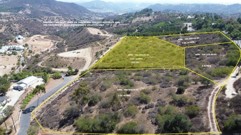 Photo of Mission Ridge Lane 21, Fallbrook, CA 92028 (MLS # NDP2608724)