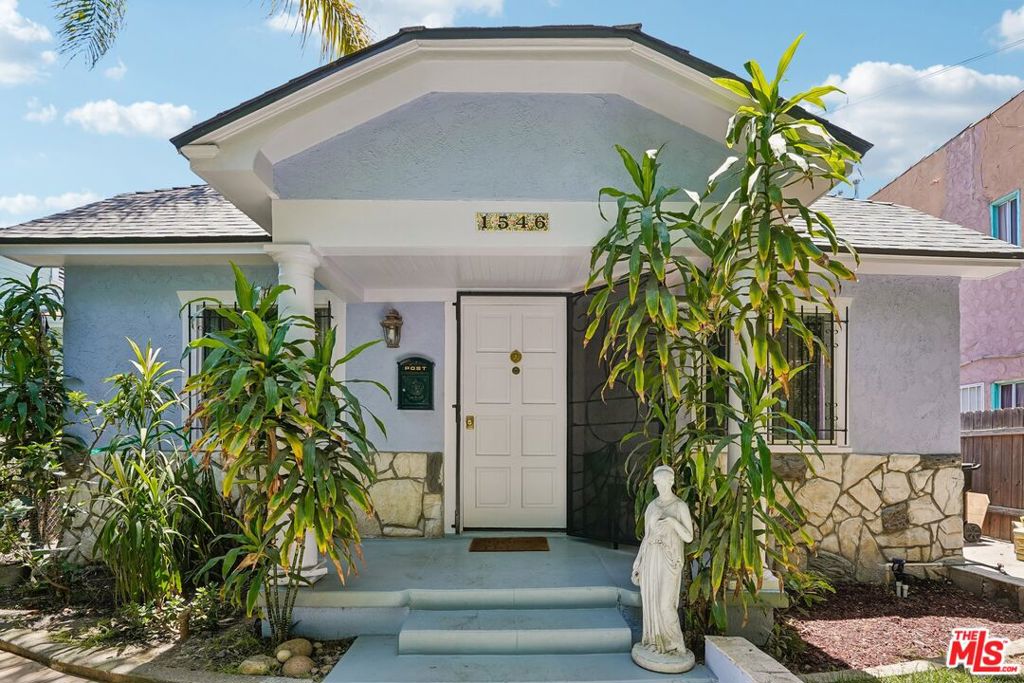 1546 W 30th Street, Los Angeles CA 90007