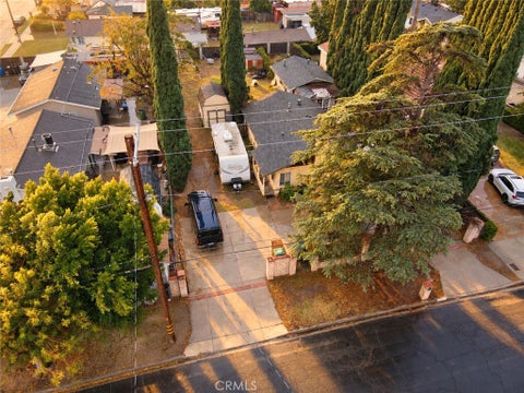 Photo of 18710 Lanark ST, Reseda, CA 91335 (MLS # SR26229058)