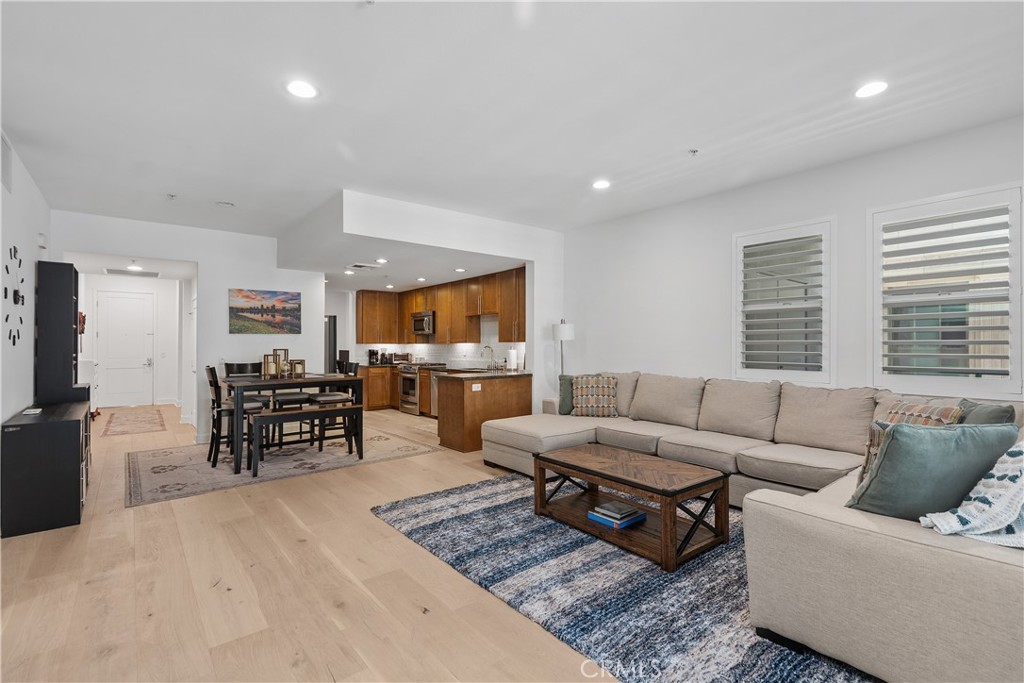 300 E 4th Street 205