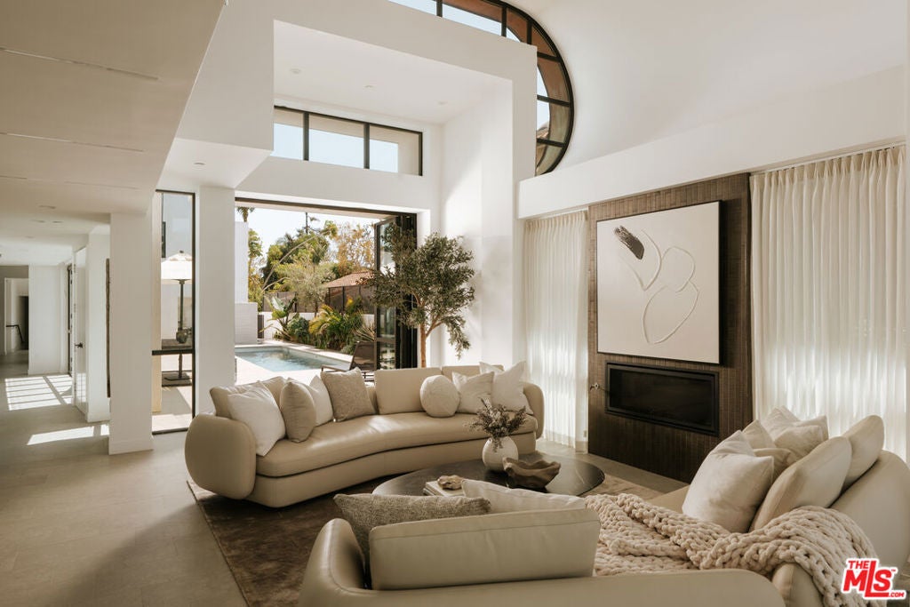 Photo of 218 Alta Avenue, Santa Monica, CA 90402 (MLS # 26969897)