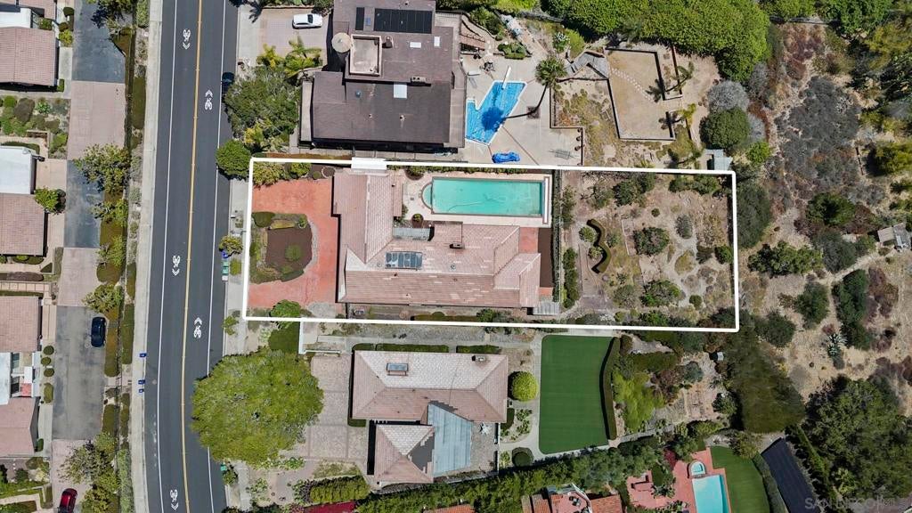 6432 Cardeno Dr