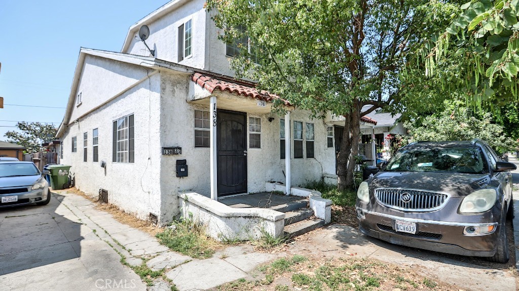 Triplex in the heart of South Los Angeles consist of 6 bedrooms 5 bathrooms, generating a total of $4589 a month. All units are on month to month. First unit - 2 bed/2 bath. Second unit - 1 bed/1 bath. Third unit - 3 bed/2 bath. These are large units that have the potential to be rented out at market rent rate of $6800 per month. Great investment as a 1031 up-leg or a buy and hold investment. Three separate electric and gas meters. Owner only pays water and sewer. Each unit has interior laundry hook ups and property is very low maintenance. Conveniently located by the 110 freeway and minutes away from Downtown LA, LA Convention Center, Crypto Arena, Natural History Museum of LA County, USC, LA Memorial Coliseum, BMO Stadium, and Expo Center.