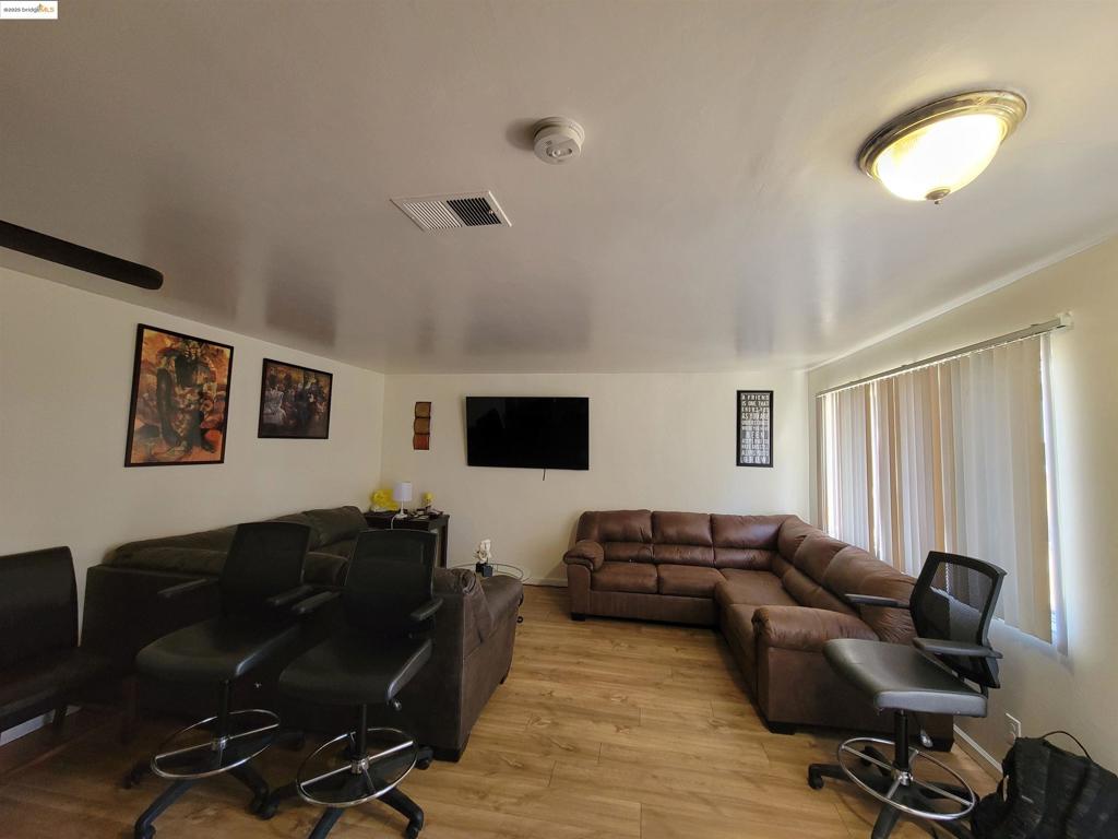 1713 Magnolia Way