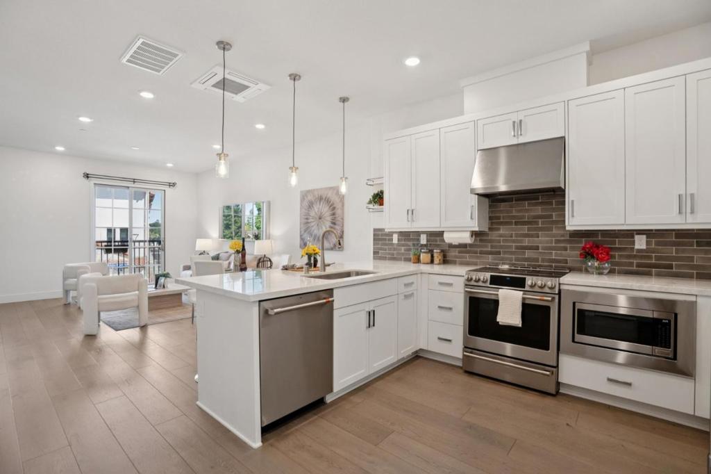 21543 Point Reyes Terrace