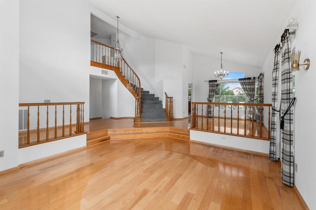 Crestmont (CSM) - Residential
