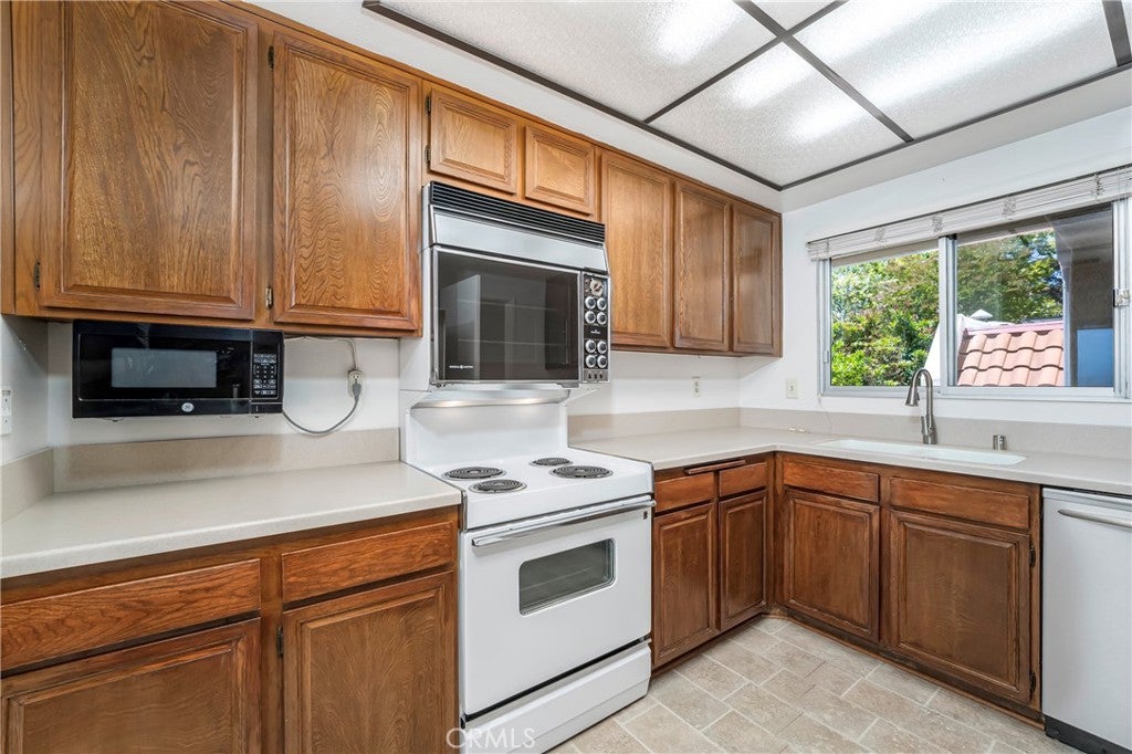4019 Calle Sonora Este N, Laguna Woods CA 92637 - Photo 16