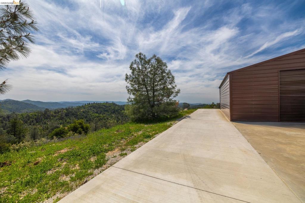 21651 Plainview Drive