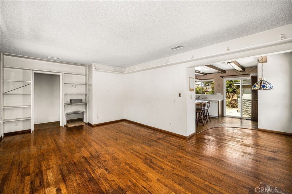 2687 Riverside, Costa Mesa CA 92627 - Photo 9