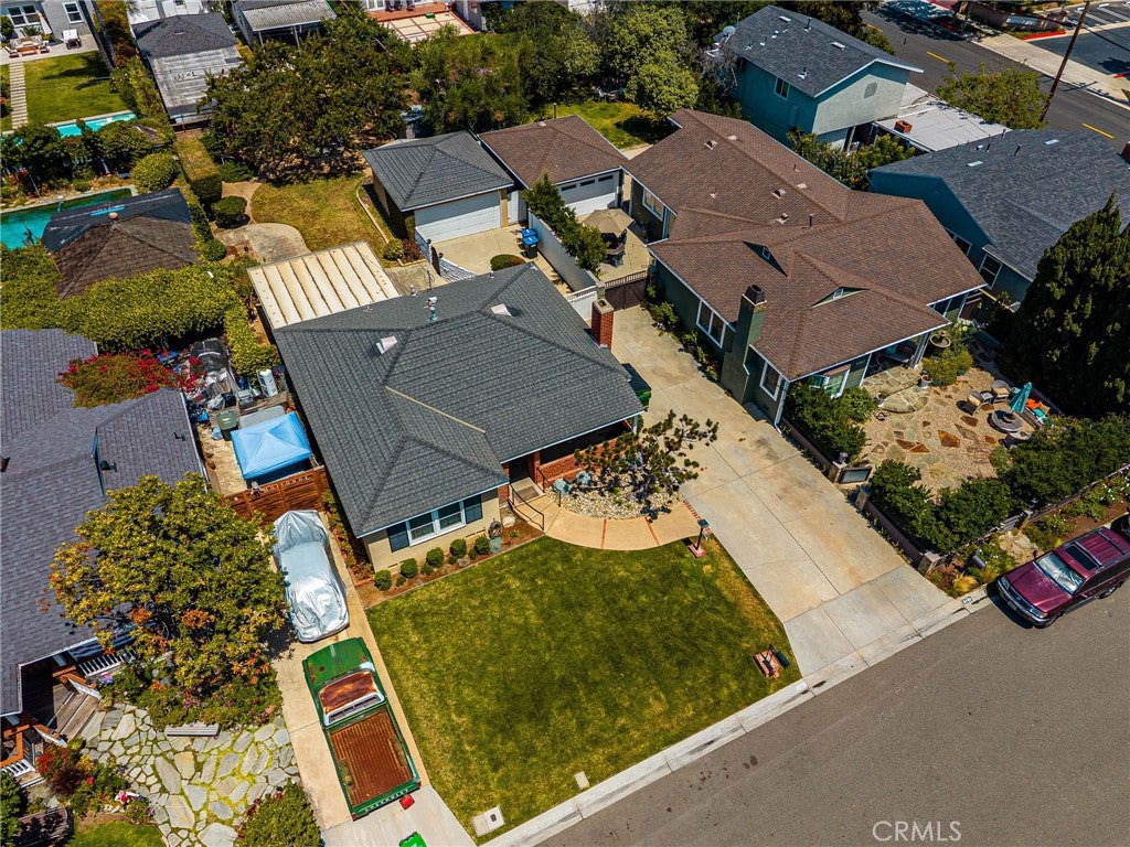 2687 Riverside, Costa Mesa CA 92627 - Photo 36