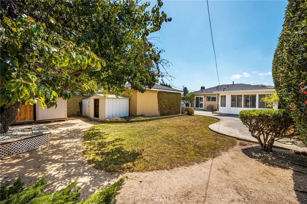 2687 Riverside, Costa Mesa CA 92627 - Photo 21