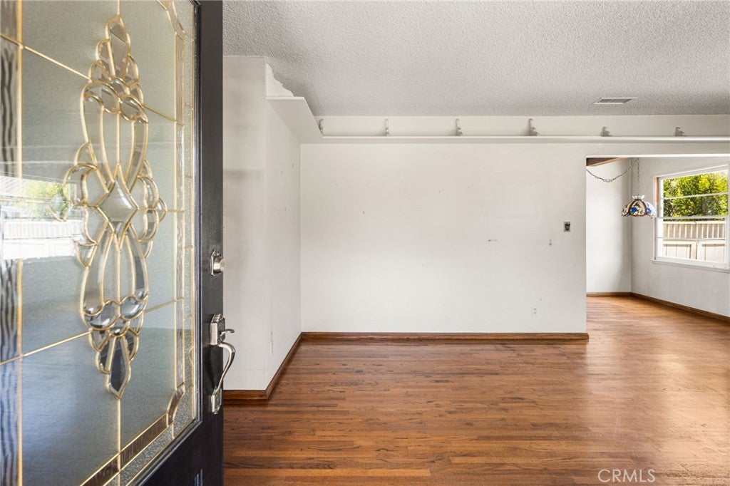 2687 Riverside, Costa Mesa CA 92627 - Photo 6