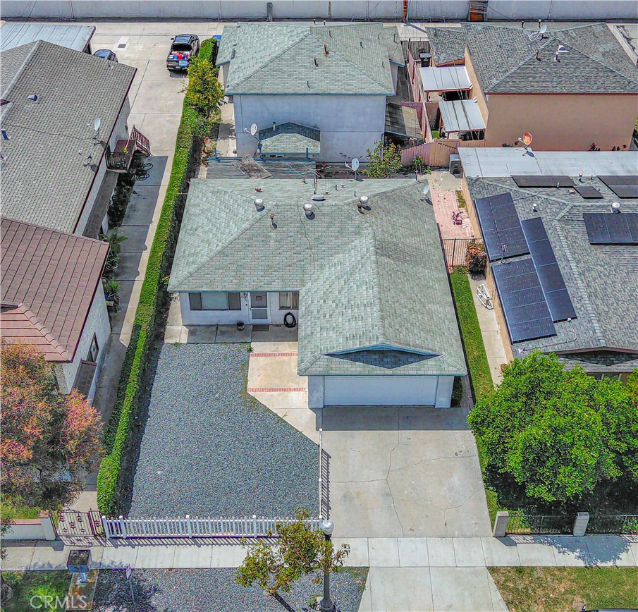 10921 Walnut