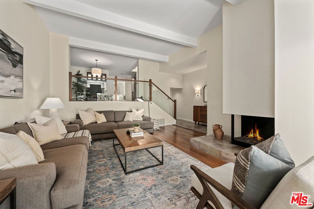 Photo of 1553 Michael Lane, Pacific Palisades, CA 90272 (MLS # 25585837)