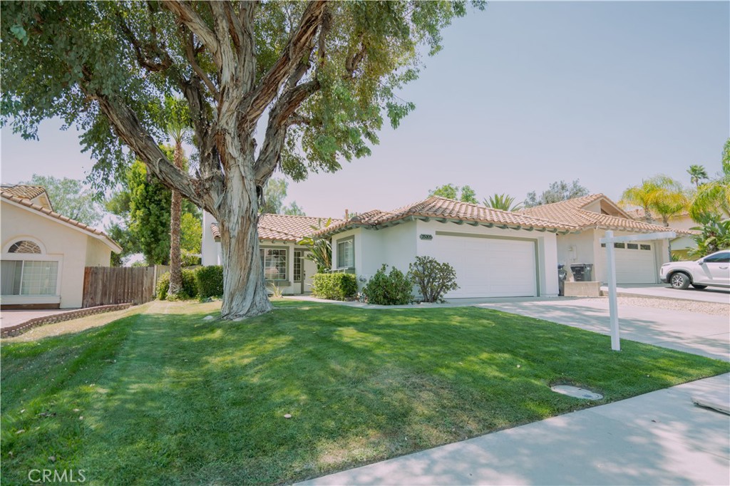 25205 Via Las Lomas