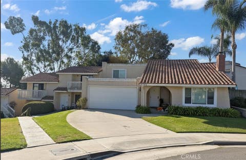 Photo of 17172 Harbor Bluffs CIR, Huntington Beach, CA 92649 (MLS # OC26177273)