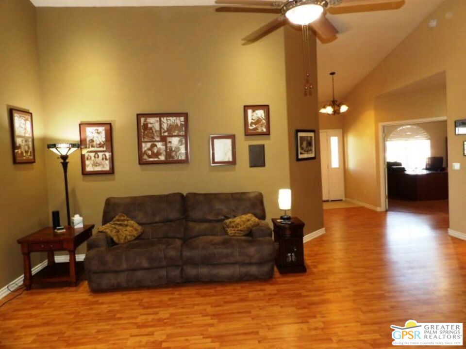 6950 Oak View Court