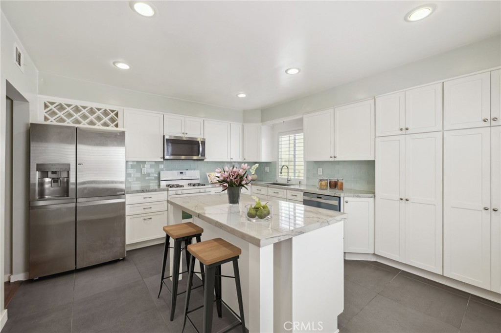 13220 Valleyheart Drive 106