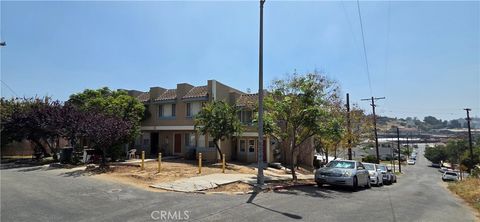 Photo of 4904 Ithaca AVE #1, Los Angeles, CA 90032 (MLS # WS26107661)