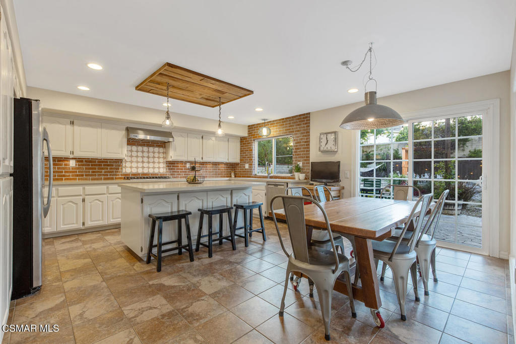 Morrison Ests/Sutton Valley-826 - 826 - Residential