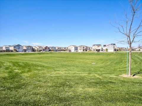 Tiny photo for 1415 Crimson Lane, Manteca, CA 95336 (MLS # ML82037578)