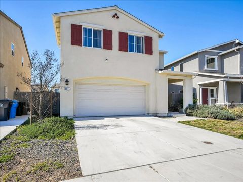 Tiny photo for 1415 Crimson Lane, Manteca, CA 95336 (MLS # ML82037578)