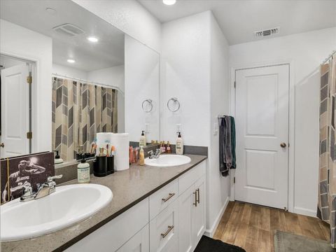 Tiny photo for 1415 Crimson Lane, Manteca, CA 95336 (MLS # ML82037578)