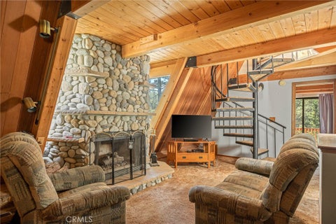 Photo of 2396 Ridge DR, Arrowbear, CA 92382 (MLS # IG26202940)