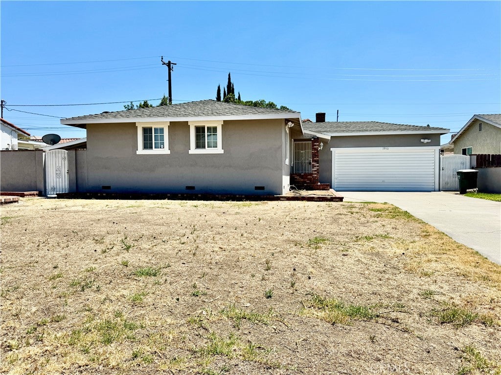 1906 W Kenoak Drive
