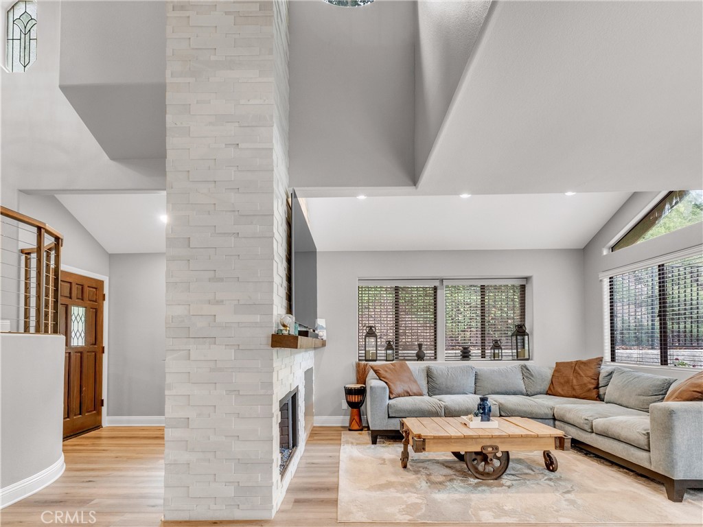 Chateau Park Townhomes (812) - Residential