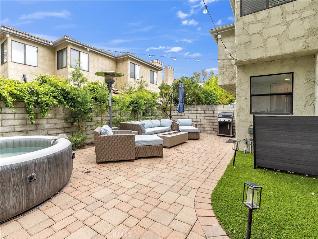 Chateau Park Townhomes (812) - Residential