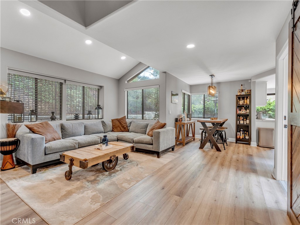 Chateau Park Townhomes (812) - Residential