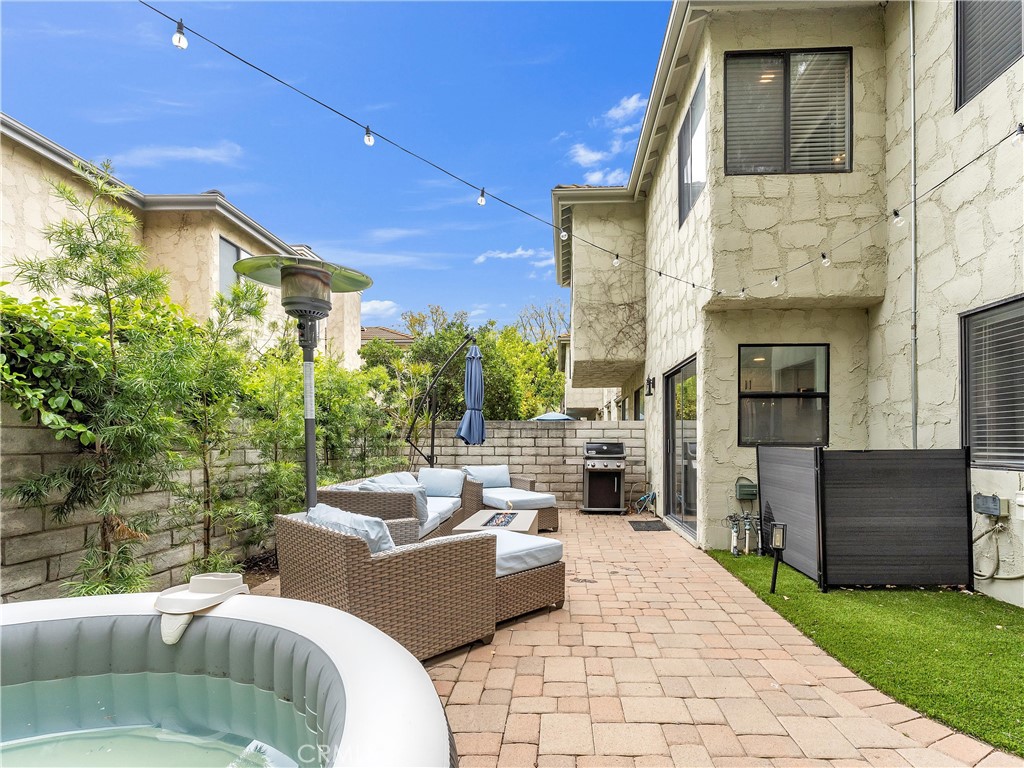 Chateau Park Townhomes (812) - Residential