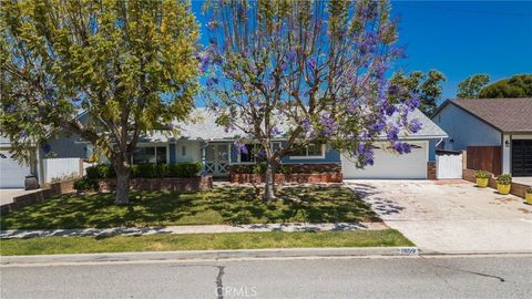 Photo of 1859 Dorrit Street, Newbury Park, CA 91320 (MLS # SR26103432)