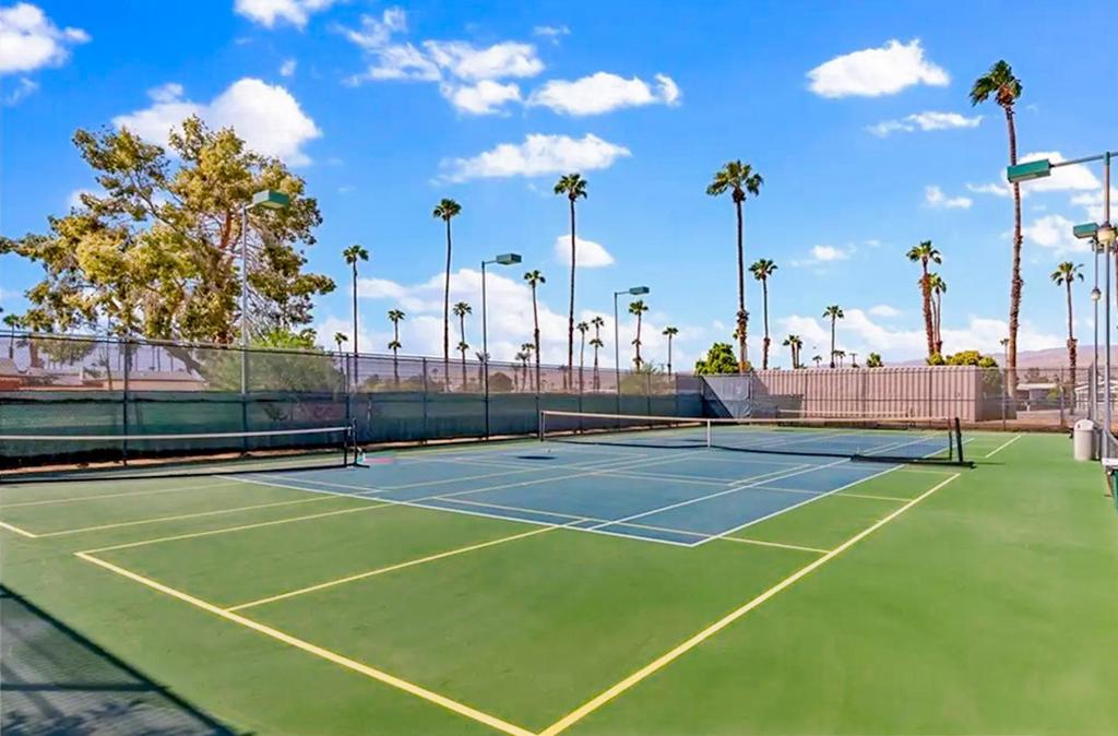 Tri Palm Estates - Manufactured In Park