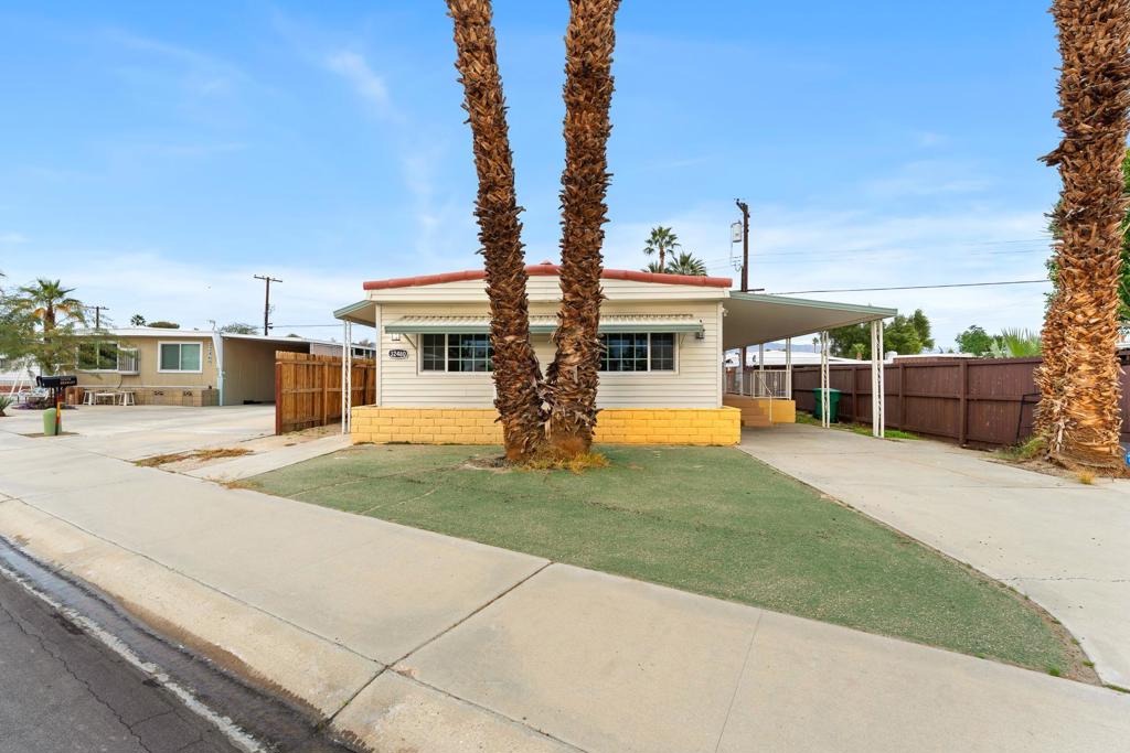 Tri Palm Estates - Manufactured In Park