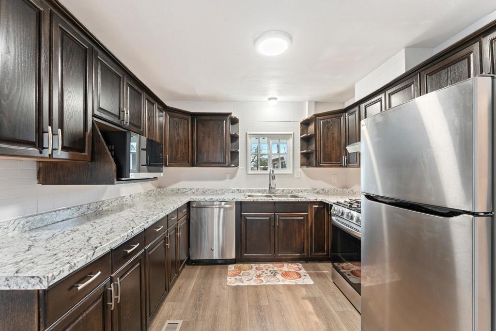 Tri Palm Estates - Manufactured In Park