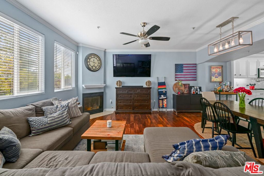 222 W Imperial Avenue 3