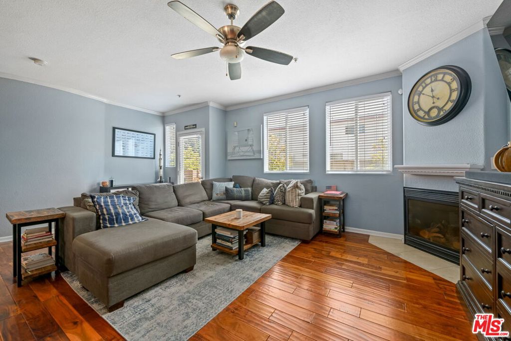 222 W Imperial Avenue 3