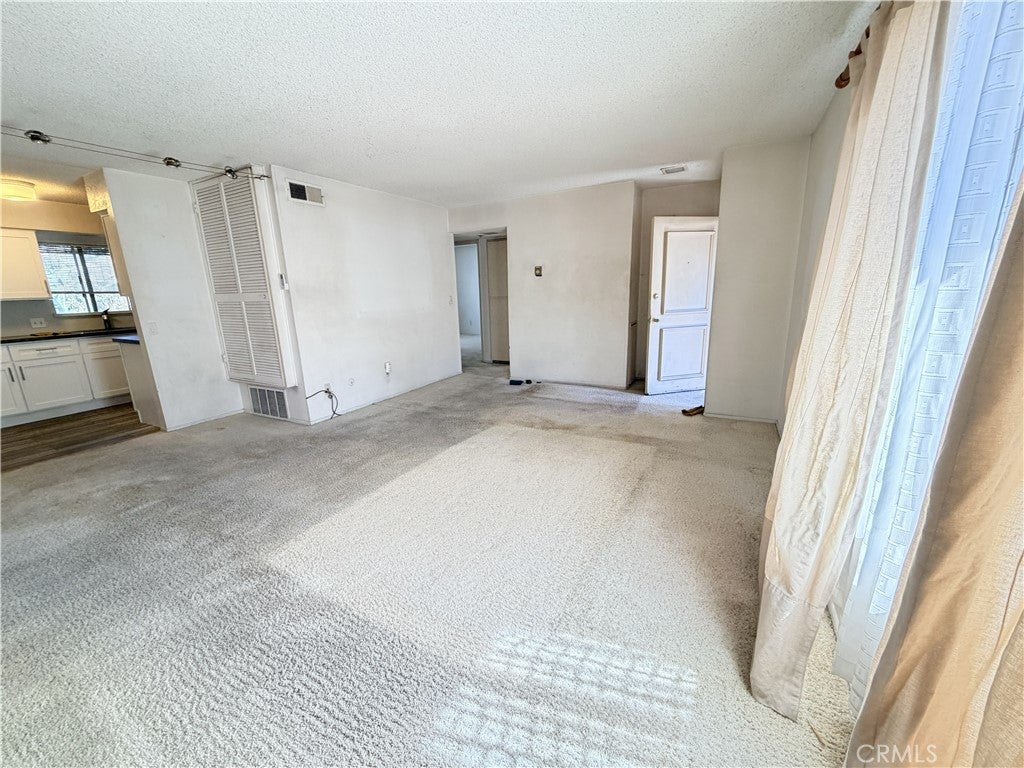 124 E Avenue 44, Los Angeles CA 90031
