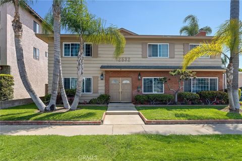 12532 Cranbrook Avenue Hawthorne CA 90250
