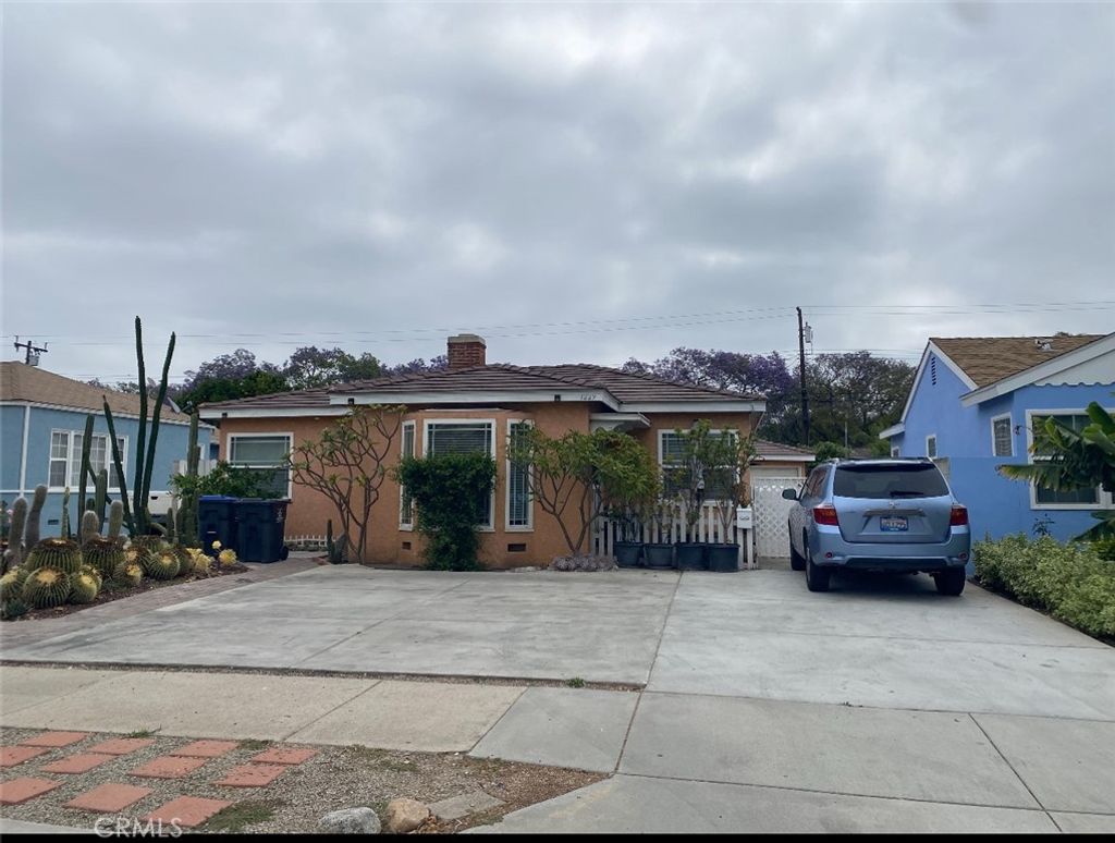 Photo of 1229 S Flower St, Santa Ana, CA 92707 (MLS # PW26094117)