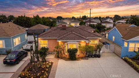 Photo of 1229 S Flower St, Santa Ana, CA 92707 (MLS # PW26094117)