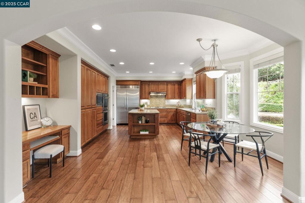 STONE VALLEY OAKS - Residential