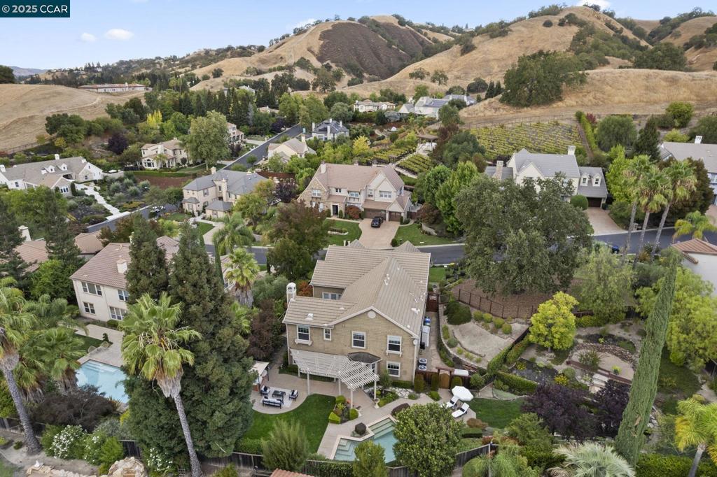 STONE VALLEY OAKS - Residential