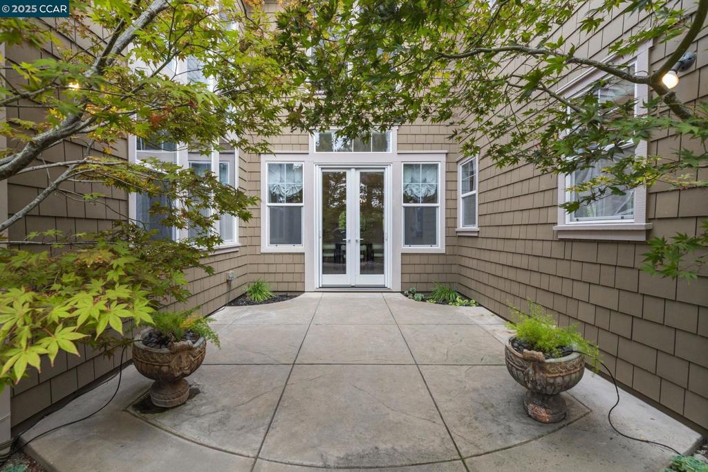 STONE VALLEY OAKS - Residential