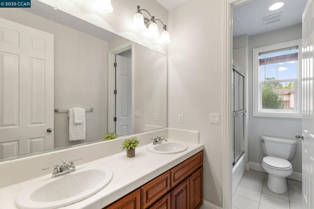 STONE VALLEY OAKS - Residential
