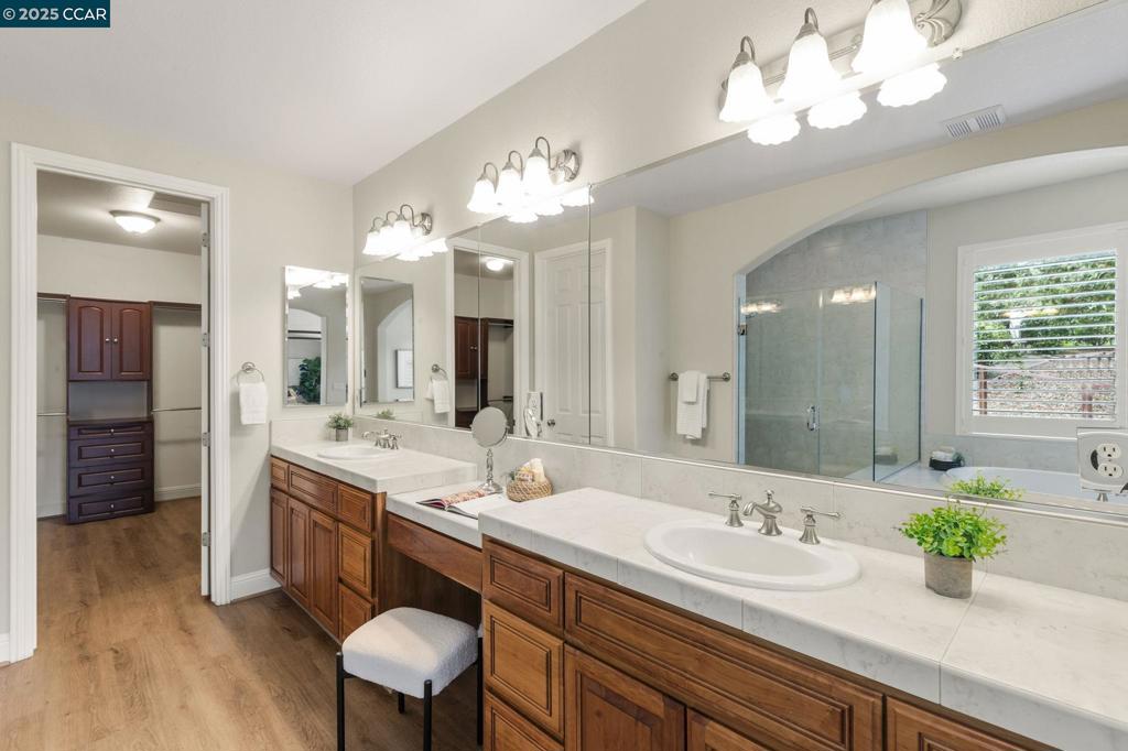 STONE VALLEY OAKS - Residential