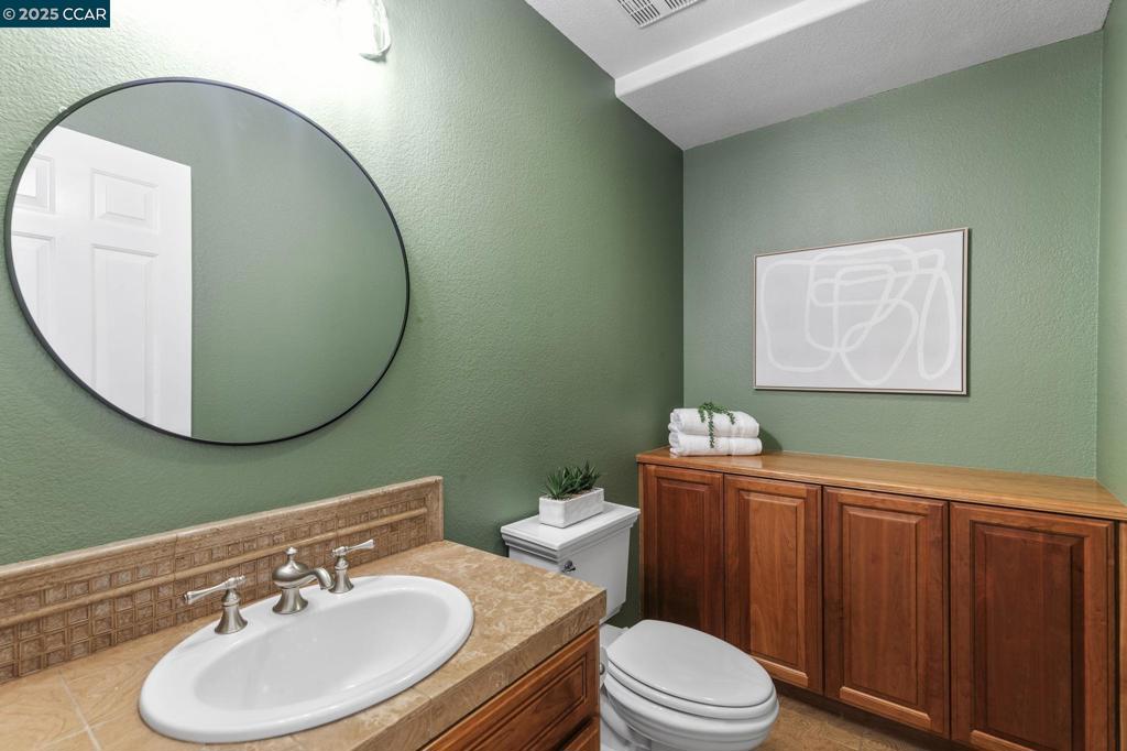 STONE VALLEY OAKS - Residential
