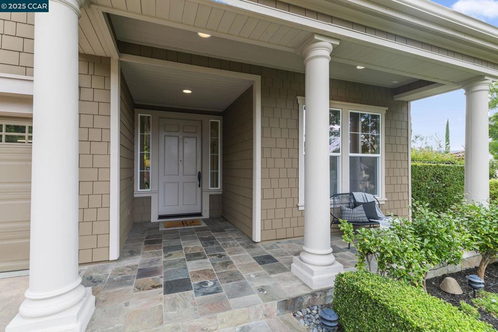 STONE VALLEY OAKS - Residential